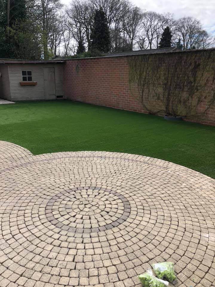 Thijs Cardon Algemene Karweien circel tegels