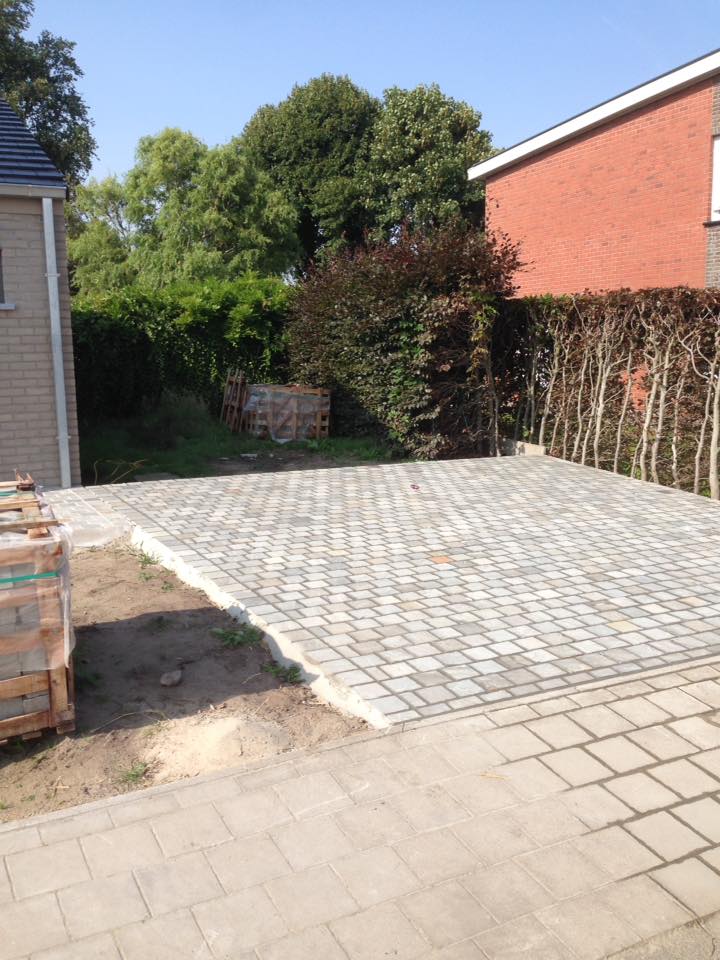 Thijs Cardon Algemene Karweien oprit huis