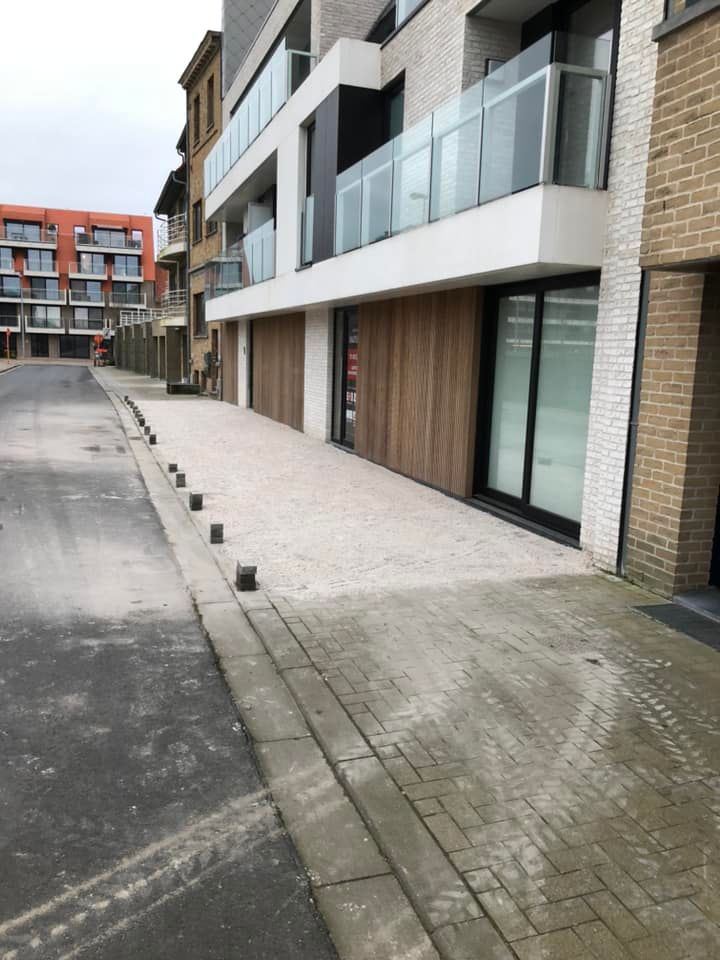 Thijs Cardon Algemene Karweien voetpad